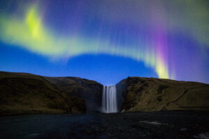 Aurora Boreal en Skógafoss