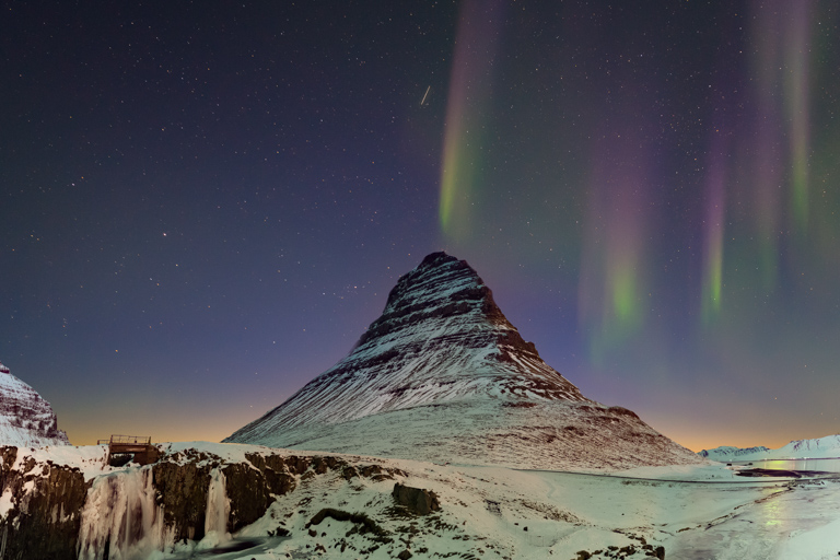 Nordic Reflections The Mesmerizing Beauty of Iceland Stars in