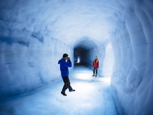 INTO THE GLACIER (incl. transfer)