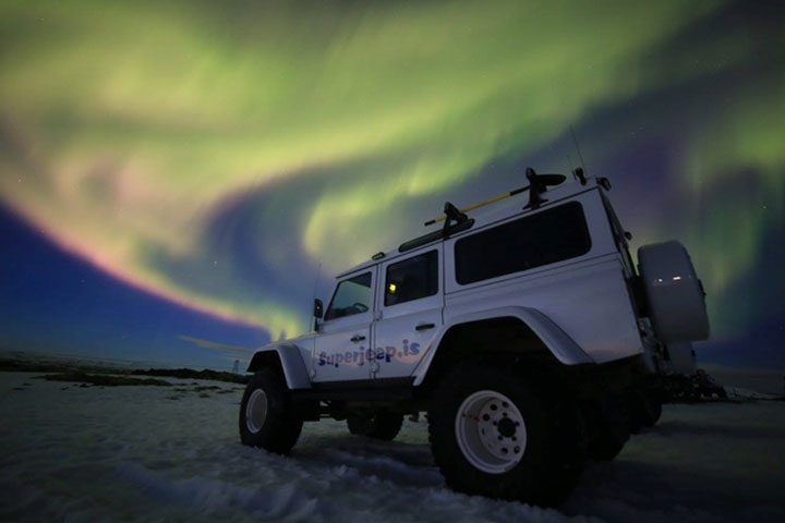 Northern Lights super jeep tour