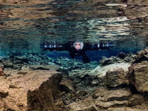 SNORKELING IN SILFRÁ – MEET ON LOCATION