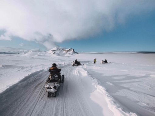 SUPERJEEP GOLDEN CIRCLE & SNOWMOBILING