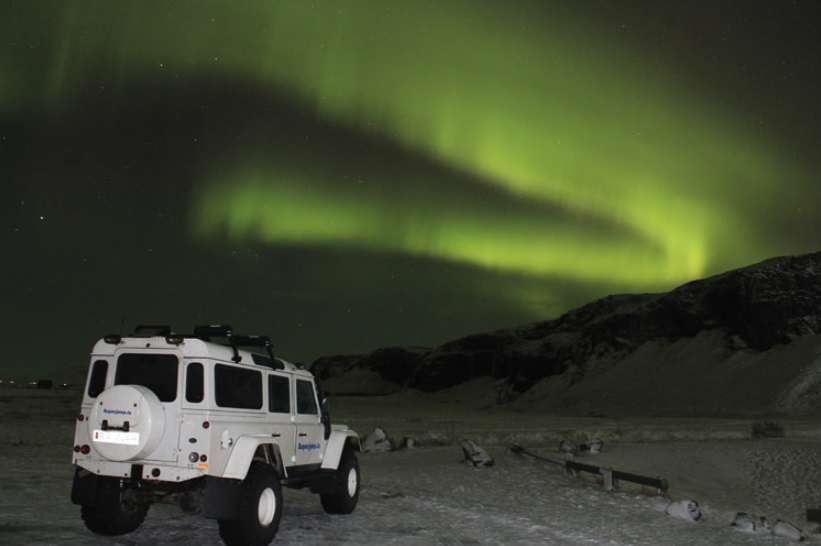 Superjeep under the northern lights