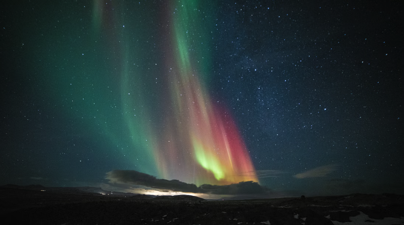 Aurora verde e rossa