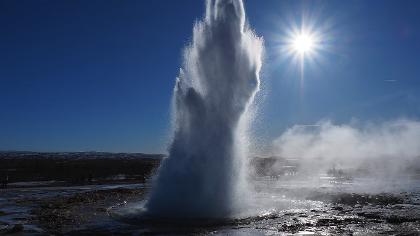 Strokkur - Geysir Strokkur en éruption à Geysir