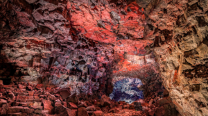 Colors of the lava tunnel